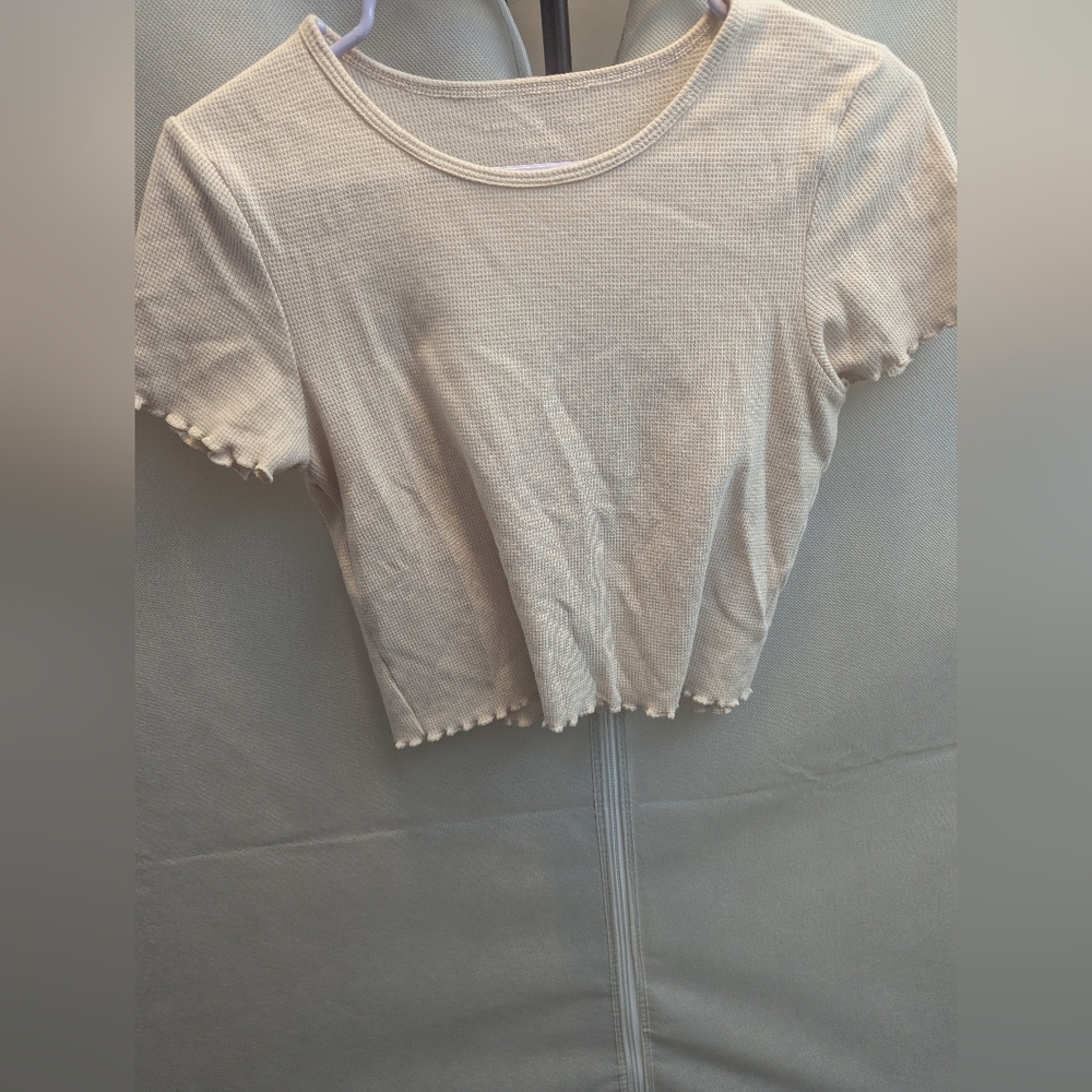 American Eagle Outfitters Cream Crop Top